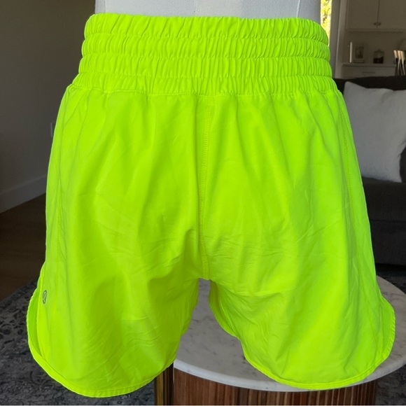 Lululemon Hotty Hot Shorts - Picture 4 of 5